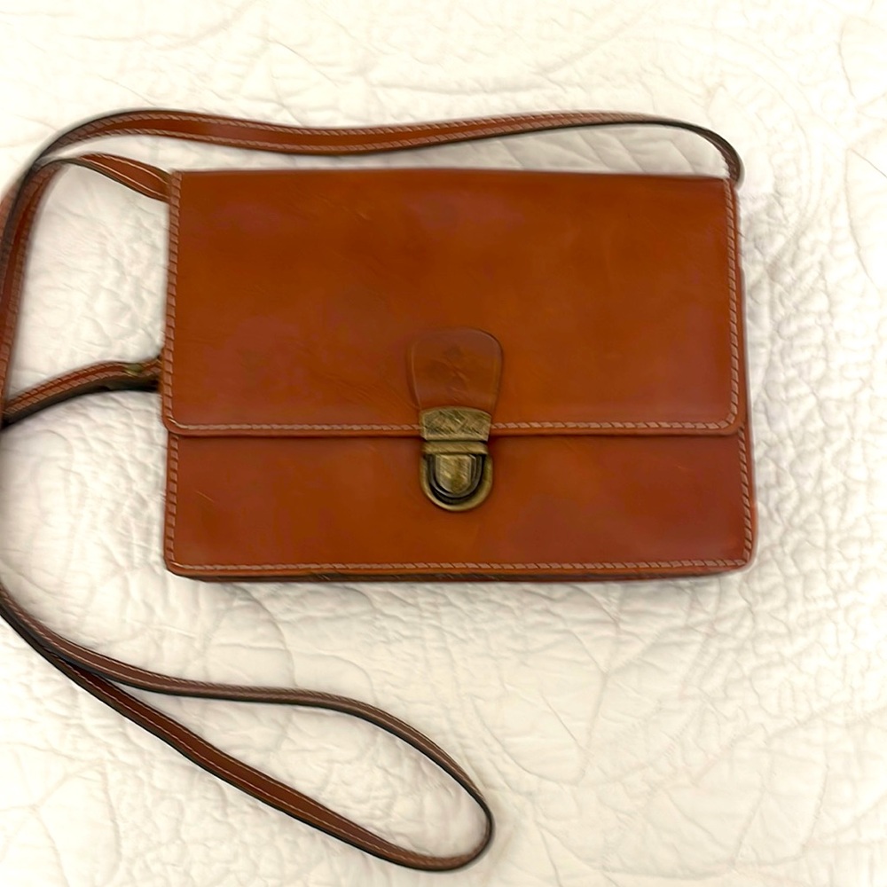 Patricia Nash Lanza crossbody organizer